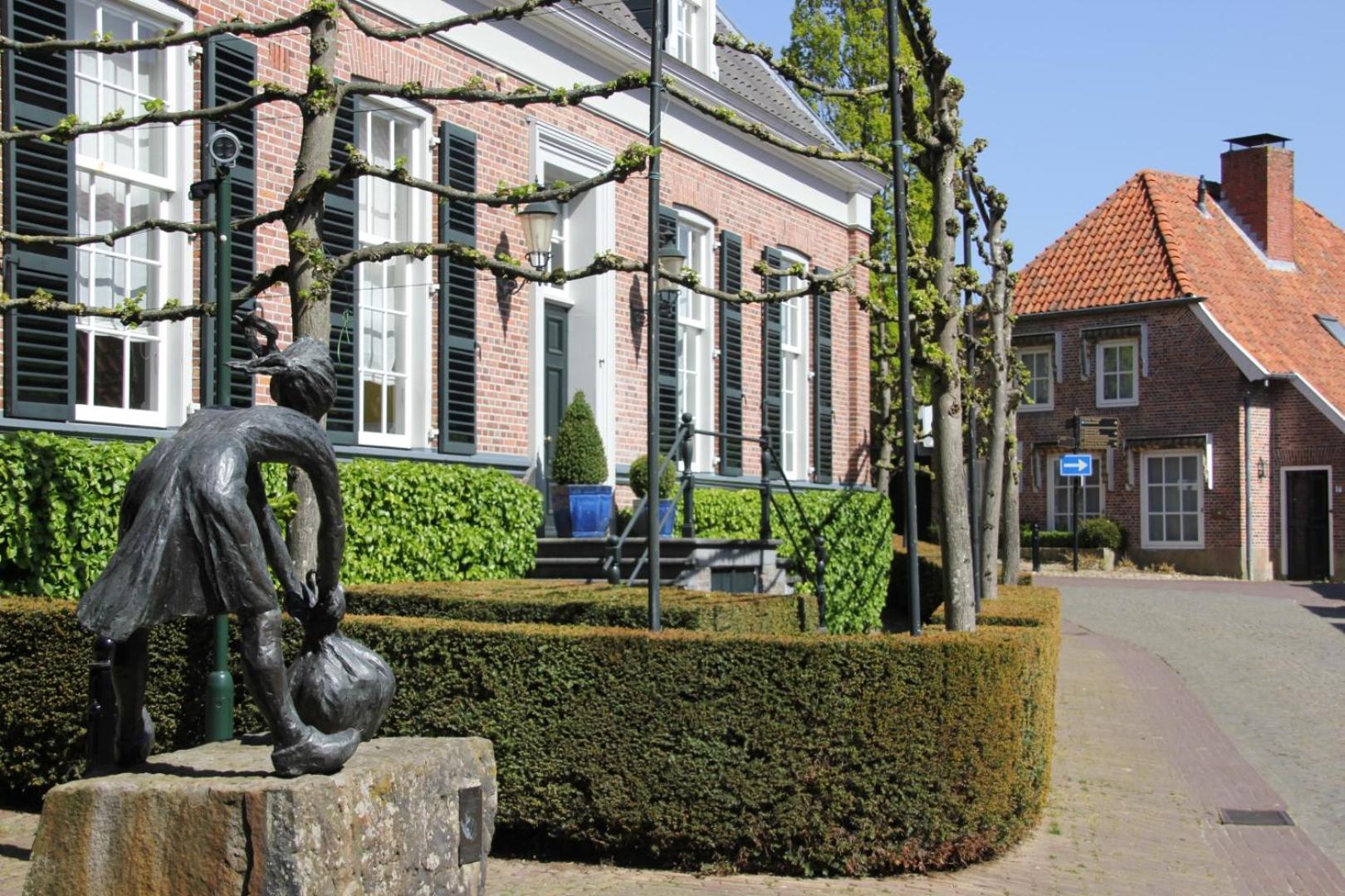 Hotel Van Der Maas Ootmarsum Exterior photo